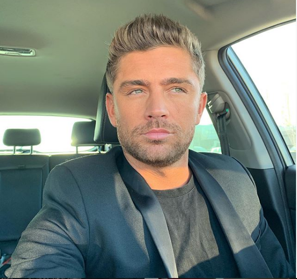 Fratele Elenei Gheorghe reacționează! Ce mesaj i-a scris trădătorului din relația cu Lidia Buble