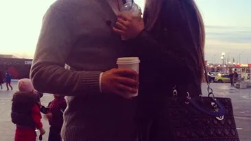 Dragostea se face-n minim 4! O faimoasa vedeta Playboy de la noi si-a inselat iubitul cu 2 barbati, in aceeasi seara