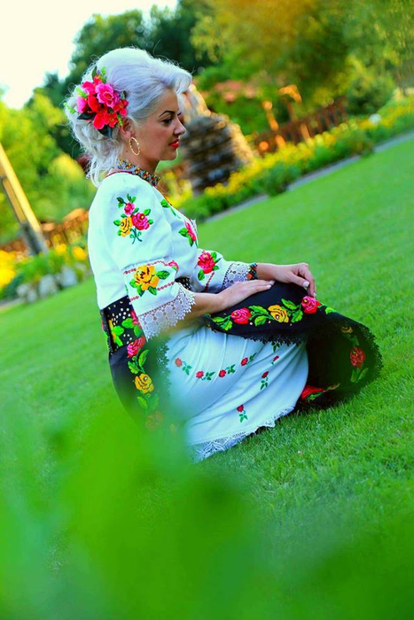 Anamaria Pop împlinise de curând 36 de ani. Ce frumoasă era cântăreața