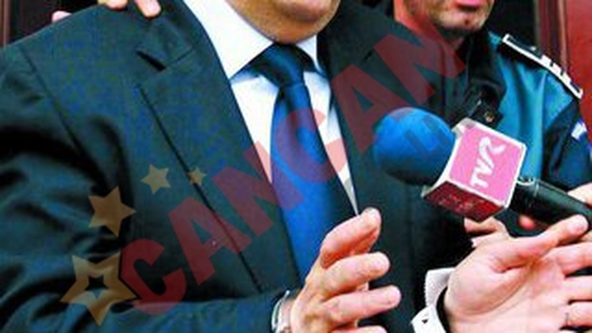 L-a imbatranit frica de puscarie