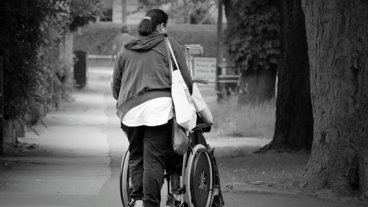 Premieră în România! Copiii cu handicap grav vor primi certificat de handicap valabil până la 18 ani