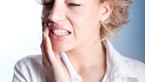 Amana neplacutele vizite la stomatolog. Cum sa-ti tratezi durerile dentare fara medicamente