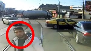 Anunțul incredibil făcut de șoferul al cărui BMW a fost împins de tramvai. “Vreau să...” Continuarea întrece orice imaginație