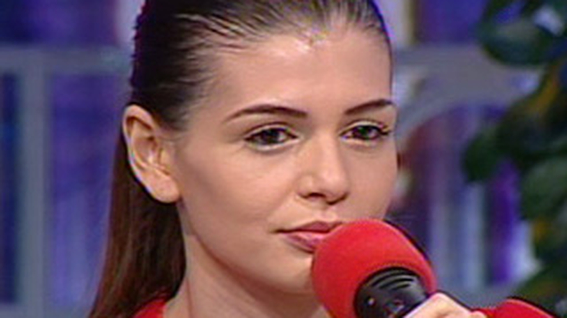 Cat a costat dezvirginarea Monicai Gabor: 200 de dolari! Citeste aici detalii socante despre adolescenta ei traumatizanta!