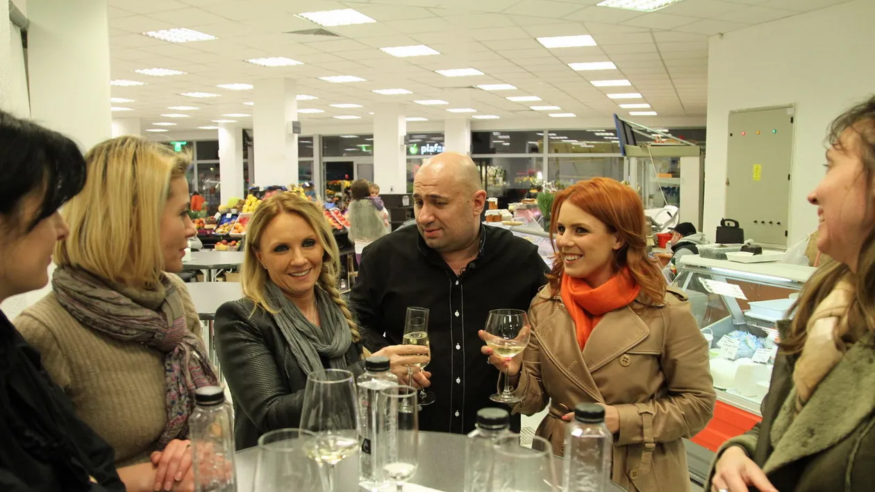 Chef Cătălin Scărlătescu, surpriză culinară pentru doamne, de 8 martie! Le-a gătit în public cele mai gustoase preparate