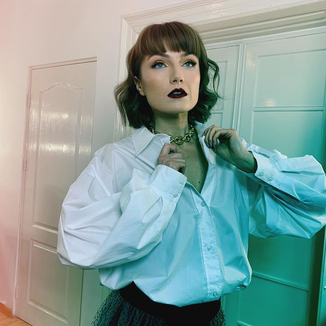 Alexandra Ungureanu, despre Maurice Munteanu: "Eu și când stăteam la jurizare din fața televizorului îmi venea să stau cu un carnețel și un pix, să notez toate referințele culturale pe care le dă!" / Sursa Foto: Instagram.com