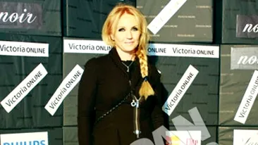 Camelia Sucu si Cosmina Pasarin, bine imbracate! Au facut senzatie cu tinute indraznete!