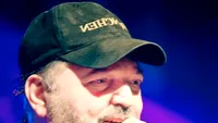 Victor Socaciu a fost externat din spital. Cum se simte cântărețul