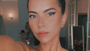 FOTO | Inna, fotografiată în lenjerie intimă în mijlocul străzii! Cum arată acum artista