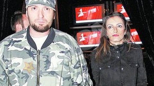 Sotia lui Cheloo de la Parazitii vrea sa scape cat mai repede de el