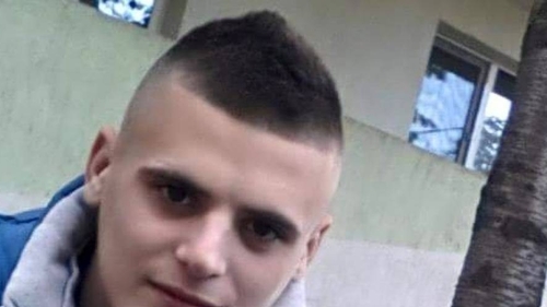 Un tânăr sportiv din Olt s-a spânzurat pentru că a pierdut banii la păcănele