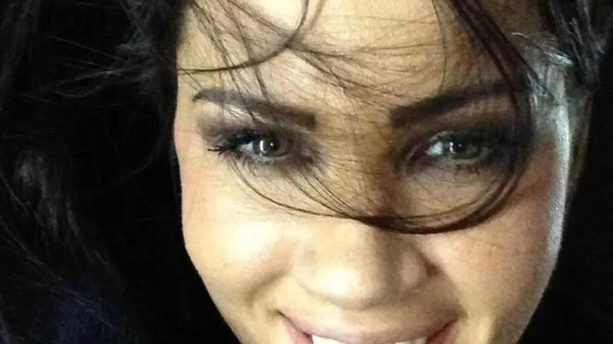 Oana Zavoranu, asa cum nu ai mai vazut-o de ani de zile! Nu se mai incrunta, nu mai tipa si arata ca la 18 ani!