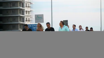 Seicii sunt mici copii pe langa Marcel Toader. Fostul sot al Gabrielei Cristea invarte pe deget patru tinere pe seara! Vezi cum