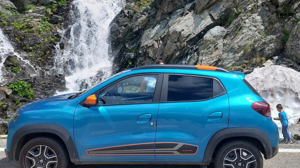 Ce a pățit un șofer din Costanța, după ce a cumpărat o Dacia Spring: Pe 11 iulie, la ora 18:40, în timp ce spălam autoturismul...
