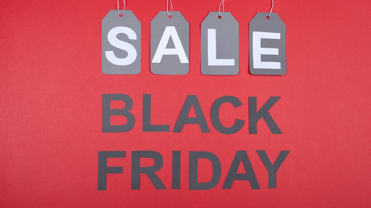 (P) Black Friday la Parfumuri și Cosmetice de lux în 2023. Uite care sunt cele mai bune reduceri!