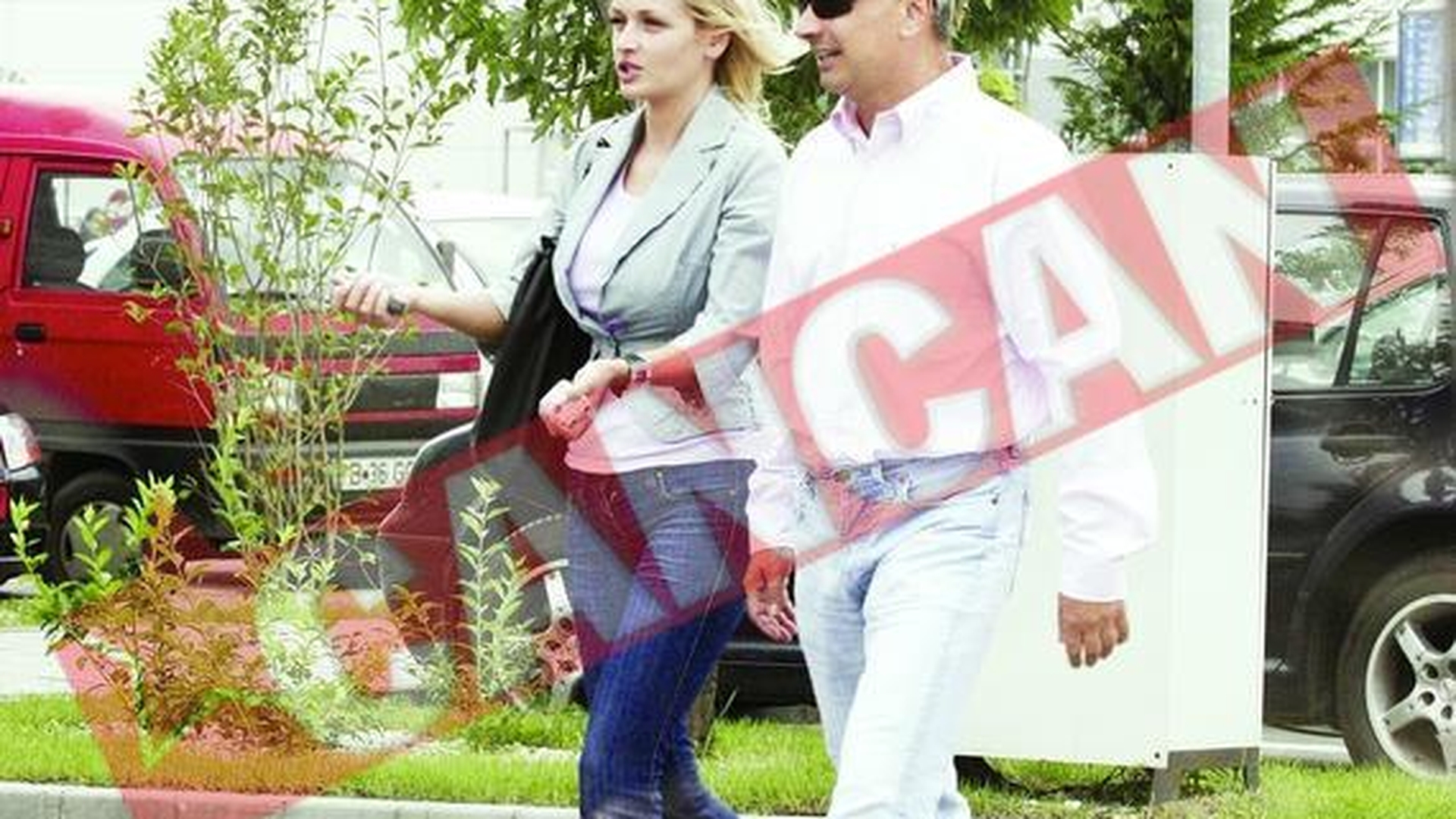 Iubitul Alinei, ex-A.S.I.A., si-a luat un bolid de 143.000 euro