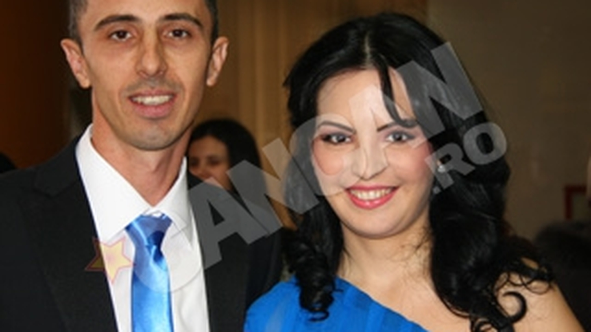 Tinerii bucuresteni s-au inghesuit sa se casatoreasca pe 11.11.2011: "Aceasta data ne va aduce mult noroc"