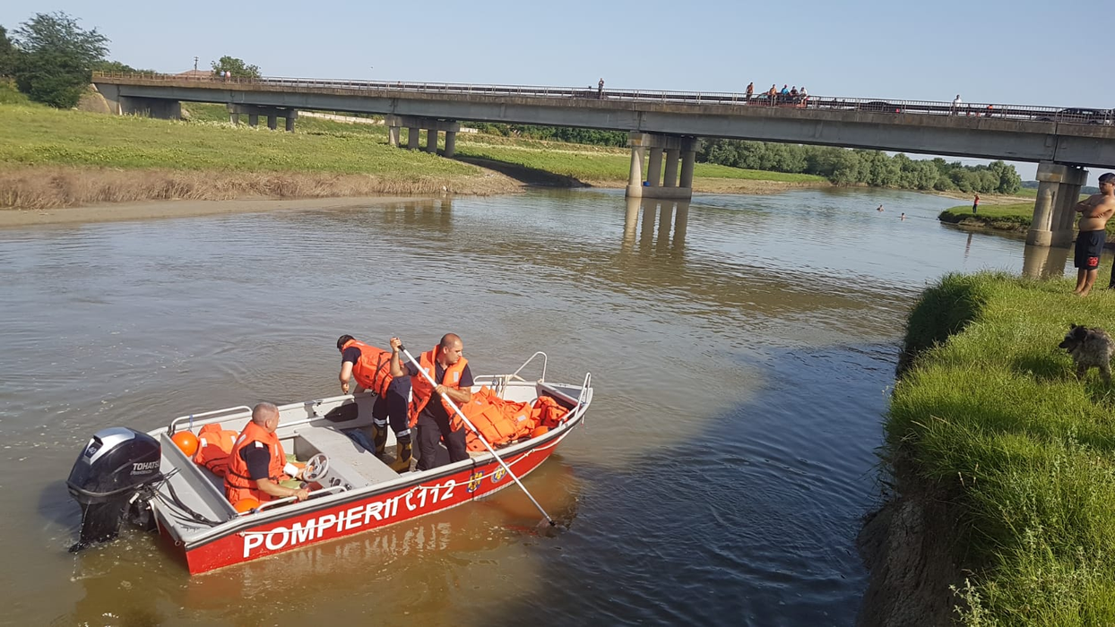 Adolescentul este căutat de salvatori