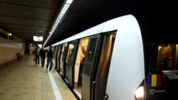 Incendiu in zona intrarii in statia de metrou Timpuri Noi, nu sunt victime