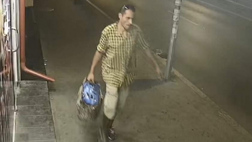 Poliția din Capitală în alertă! Se cere sprijinul cetățenilor pentru prinderea unui periculos agresor sexual (foto)