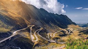 Șoseaua din România mai frumoasă decât Transalpina și Transfăgărășan. Are 106 kilometri și puțini au auzit de ea