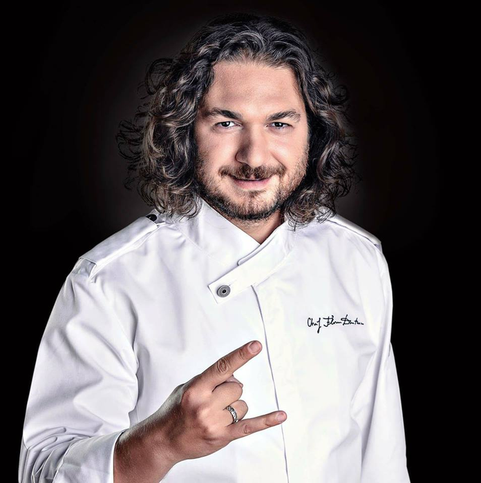 Chef Florin Dumitrescu de nerecunoscut: „A scăpat prea mult maşina de tuns”