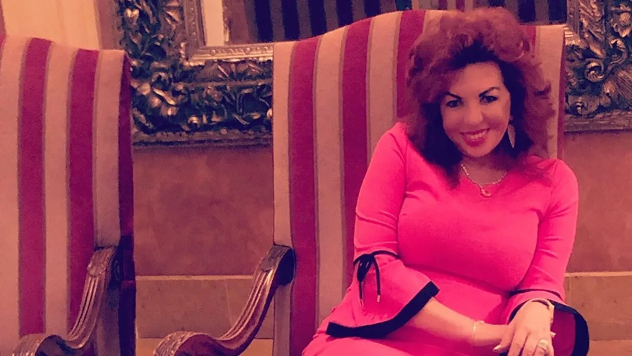 Formidabil! Carmen Harra s-a dezbrăcat la 64 de ani. Cum arată într-un costum de baie sexy celebra clarvăzătoare