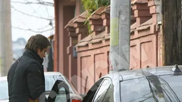 Bambi a fost caprior, acum este vanator. Si-a luat BMW pentru a rapune domnisoare!