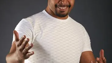 Imagini INEDITE cu Cabral! Uite cum îl loveşte!