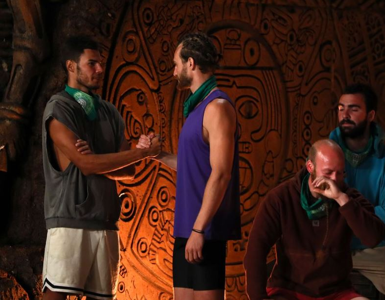 Ce i-a șoptit Diandra lui Cristian Marinescu la ureche, după ce a fost eliminat de la Survivor? Colegii s-au uitat lung