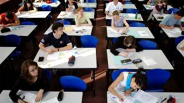 Bacalaureatul începe luni cu proba orală la limba română; 187.898 de elevi sunt înscrişi la examen