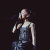 Ariana Grande a izbucnit în lacrimi la ultimul concert înainte de retragerea din lumina reflectoarelor. Mesajul emoționant pentru fani