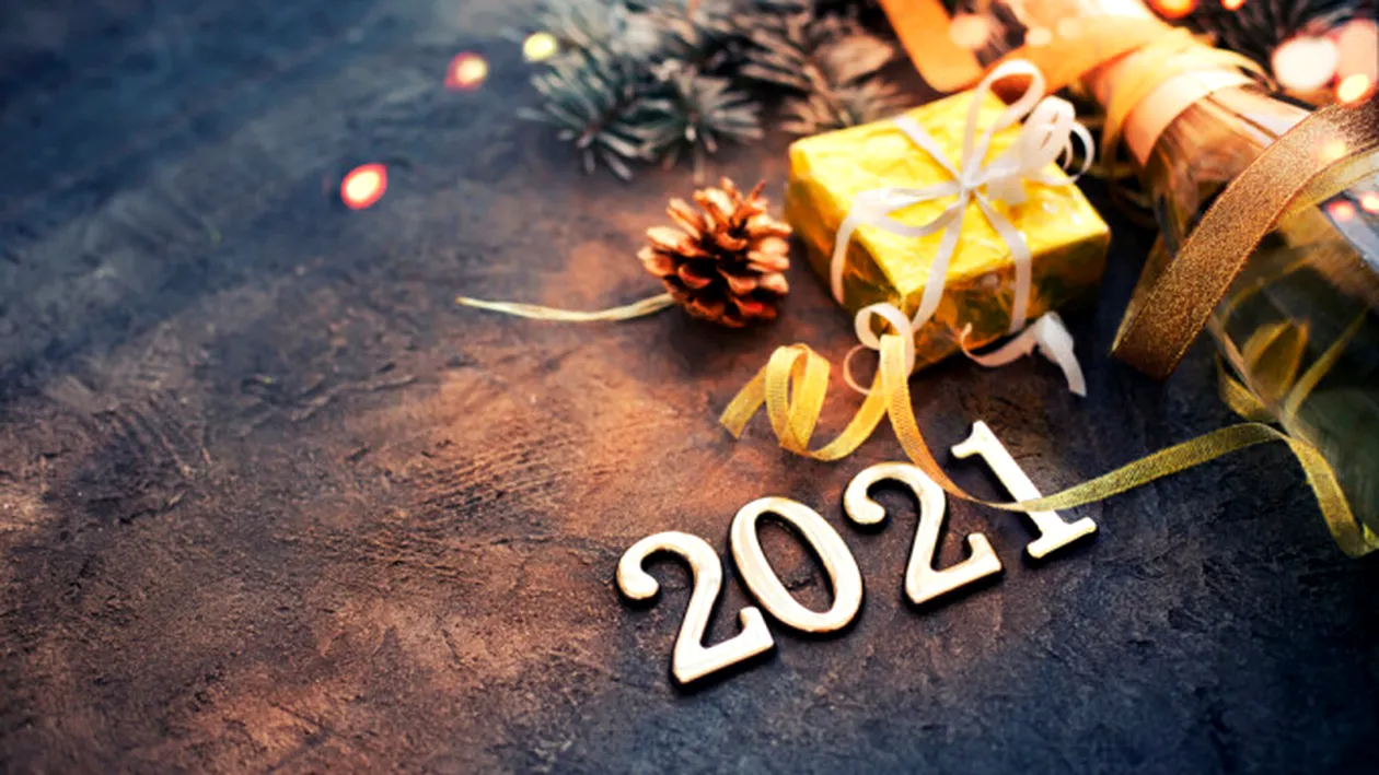 Cele mai potrivite urări și mesaje de „La mulți ani!” pentru anul nou 2021 + imagini