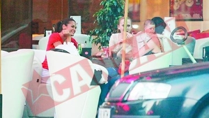 Adelina a profitat ca sotul nu-i acasa