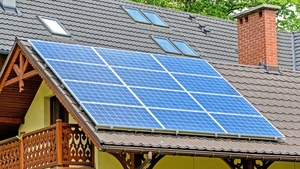 Dosar panouri fotovoltaice 2025. Ce acte trebuie să depui pentru a beneficia de subvenții, până la 31 martie