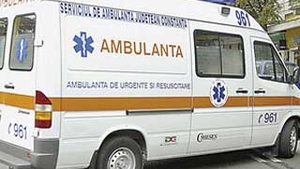 O femeie din Braila si cei doi copii ai sai au fost loviti de o autoutilitara