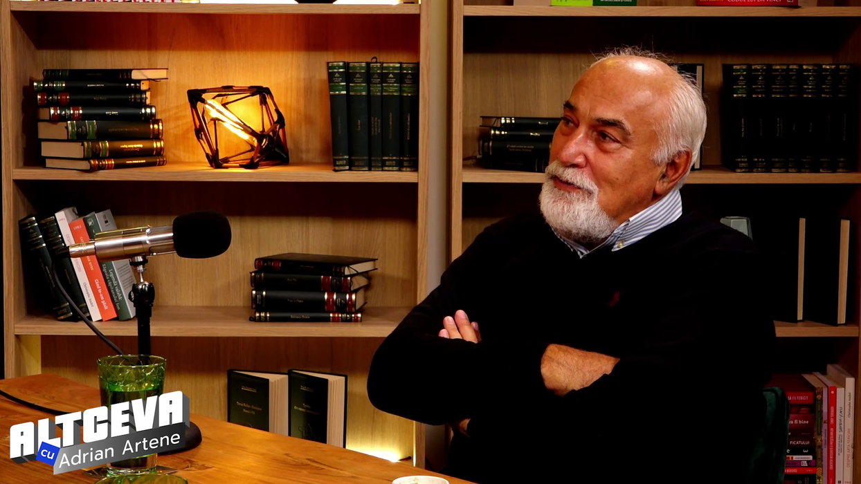 Varujan Vosganian este invitatul lui Adrian Artene la podcastul "ALTCEVA" (Sursa: Captură video)