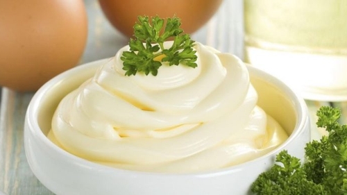 Maioneză delicioasă și rapidă. 5 rețete de maioneză