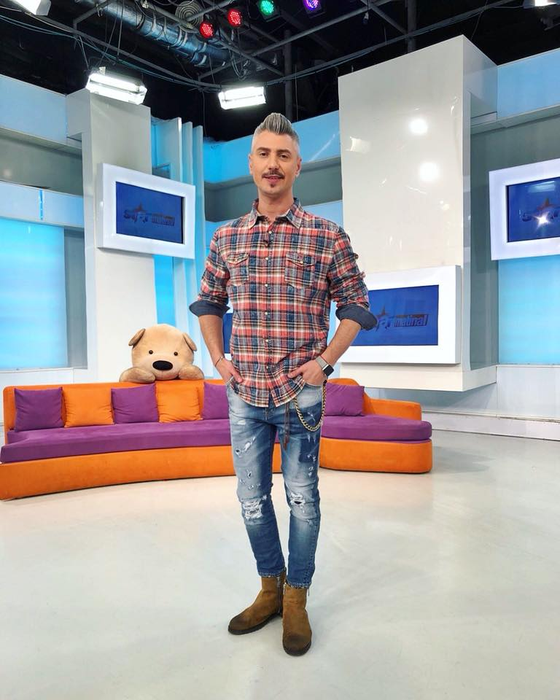 Andrei Ștefănescu îi ia locul lui VJ Raru la matinalul de weekend la Antena Stars