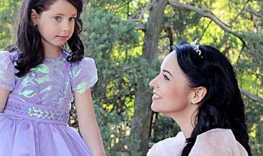 Cât de mare s-a făcut Violeta! Fiica Andreei Marin şi a lui Ştefan Bănică Jr a început liceul. FOTO