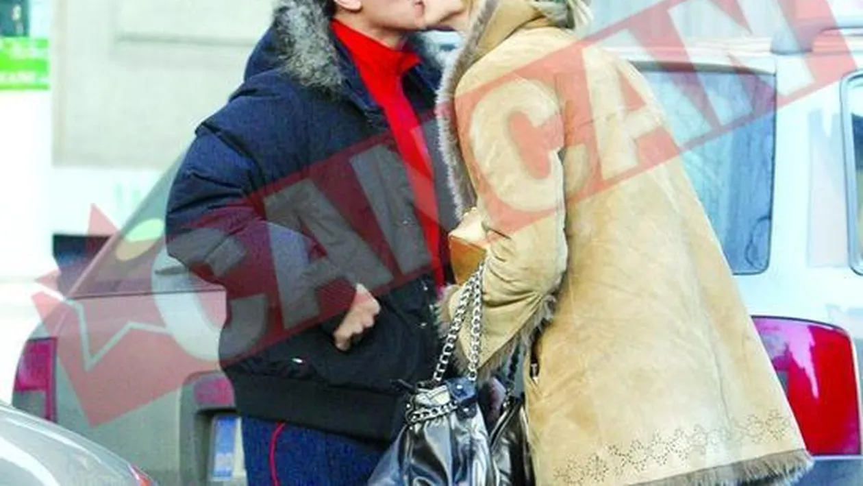 Iubita lui Dragulescu il insala cu o femeie