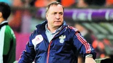 EURO a facut primele victime! Advocaat pleaca la PSV, Smuda se retrage