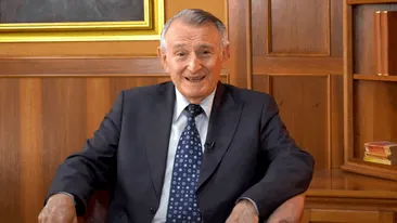 Ce alimente consumă medicul Virgil Stroescu la 77 de ani. Obiceiul de la care nu se abate