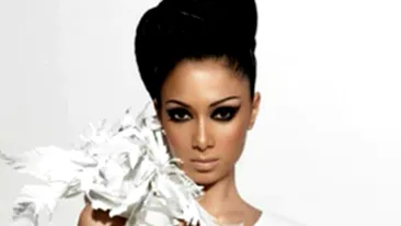 VIDEO Nicole Scherzinger canta cu Mohombi! Asculta aici Coconut tree