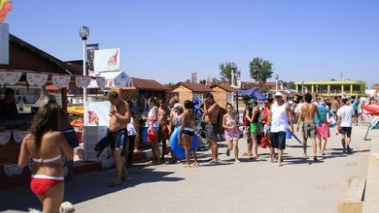 Țeapă de zile mari pe faleza de la Costinești! Câte 500 de lei la 15 minute