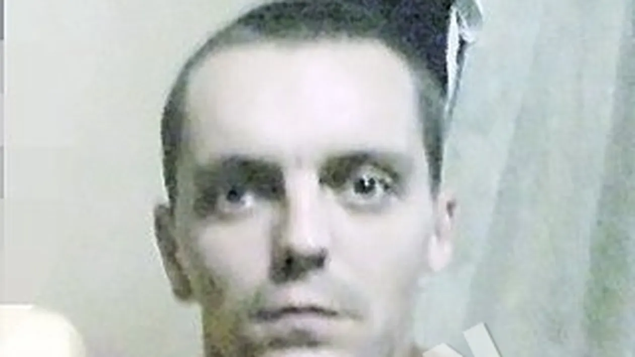 Romanul inchis intr-o puscarie din Panama, cunoscuta drept Iadul pe pamant, sustine ca doar detinutii cu bani au o viata mai usoara: Arme, droguri, femei, aici intra tot ce vrei