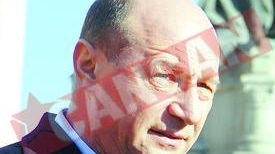 Basescu arunca bomba DNA in ograda lui Fenechiu&comp.