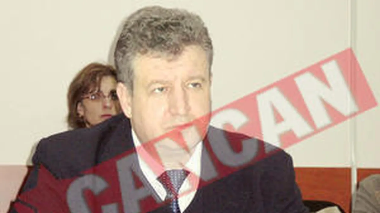 Unui senator i-a aparut mobilul la matrimoniale