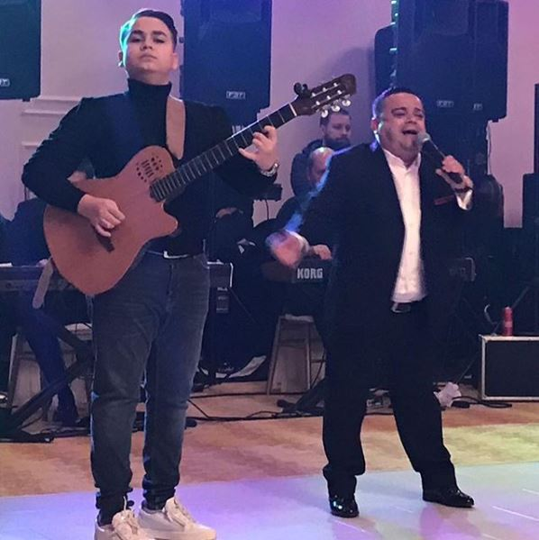 Karmen și-a lansat noua melodie în colaborare cu tatăl ei, Adrian Minune! Artista a fost dur criticată pentru celebra manea