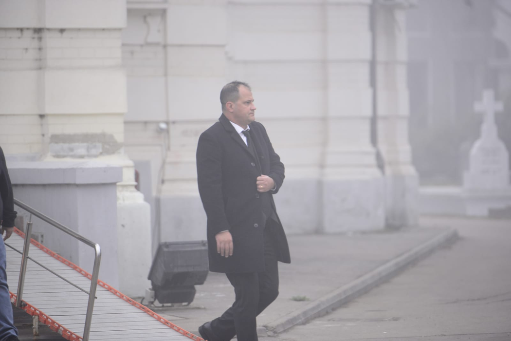 Emoționant! Mesajul scris de Șerban Huidu pe coroana cu flori adusă la căpătâiul Cristinei Țopescu
